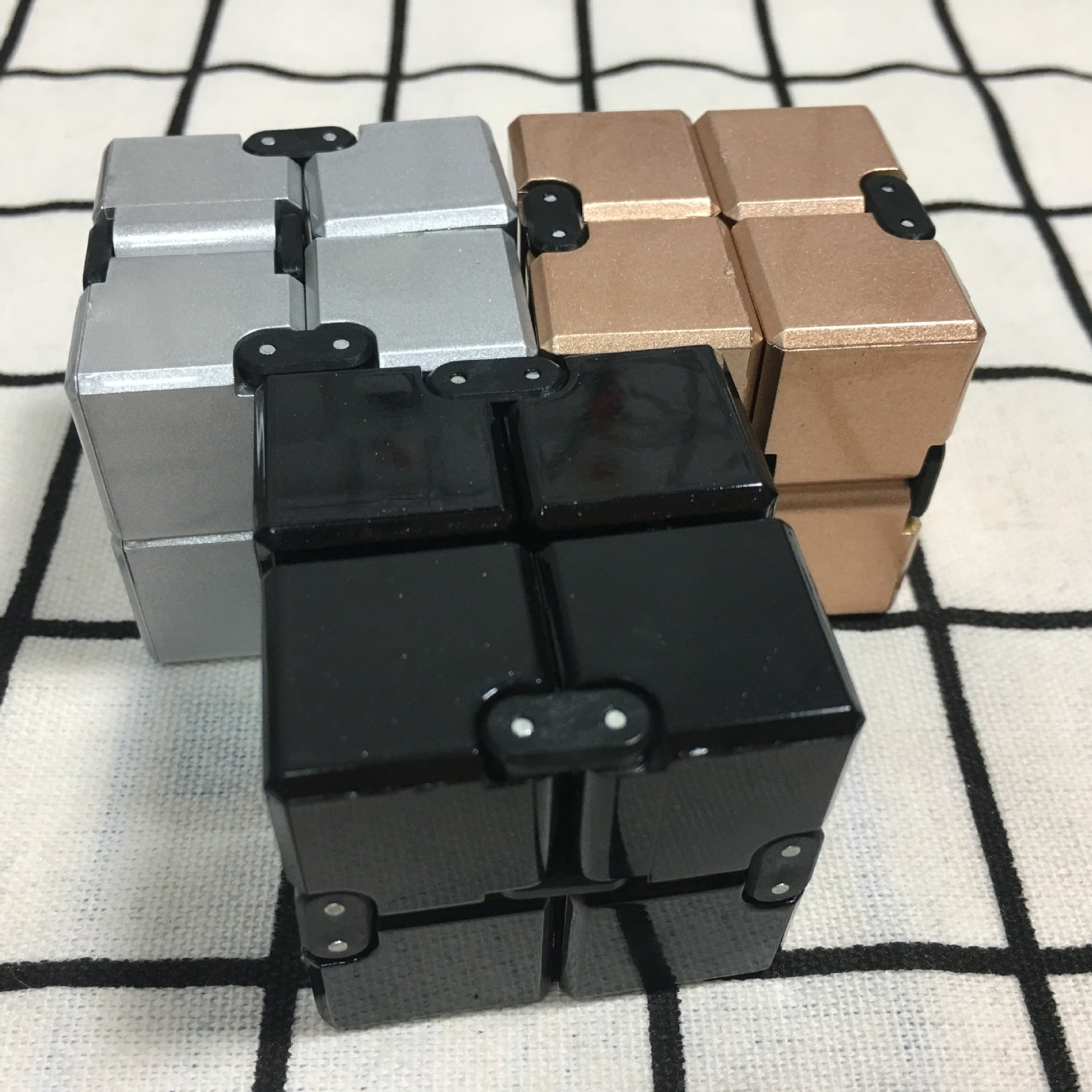 CalmSprouts Infinity Fidget Cube (Quiet Focus Tool)
